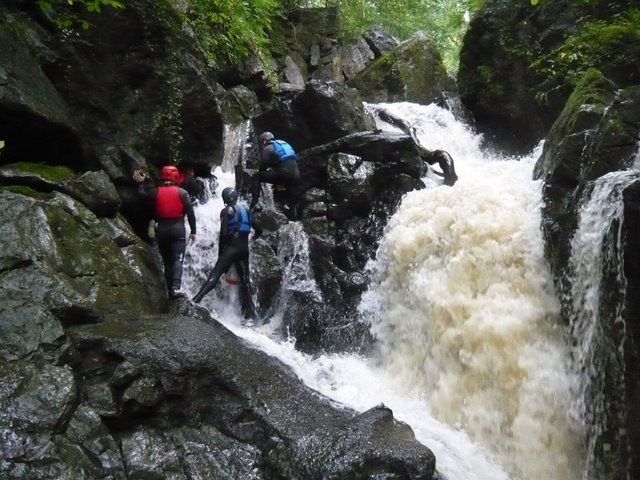 Tour do canyoning 